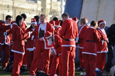 Brighton charity Santa Dash